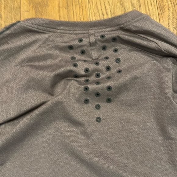 Lululemon Textured Training Shirt XXL - Picture 3 of 3
